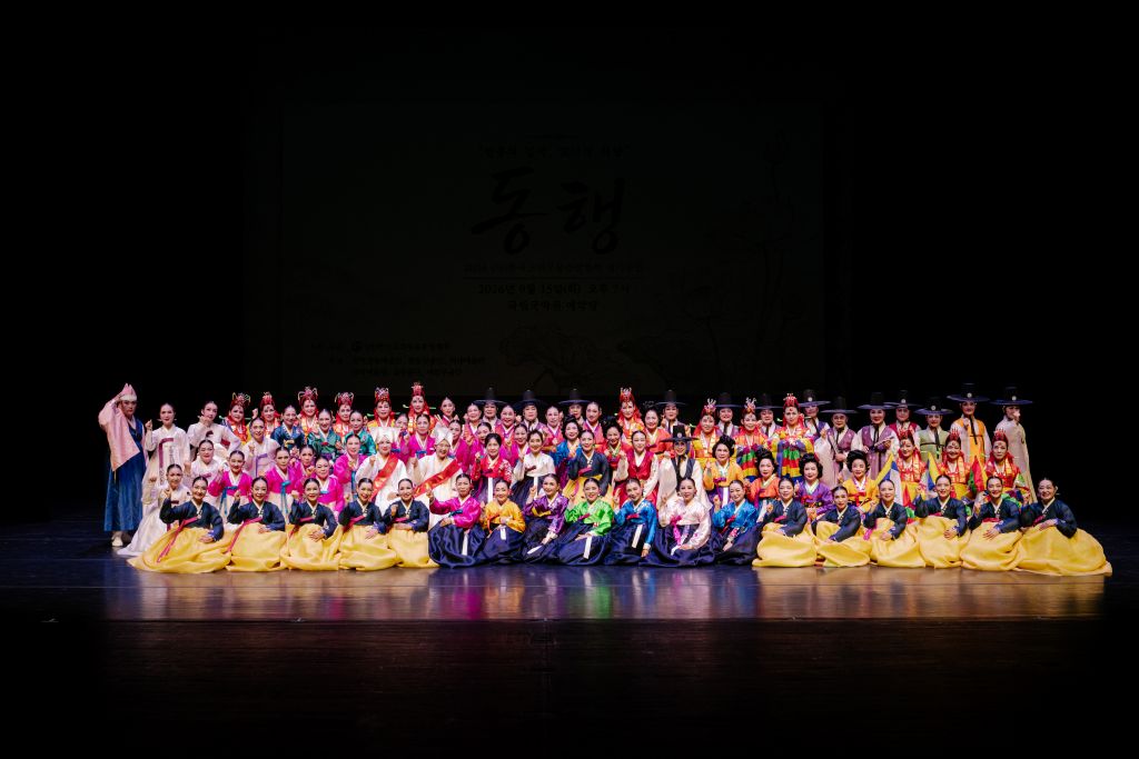 단체사진.jpg